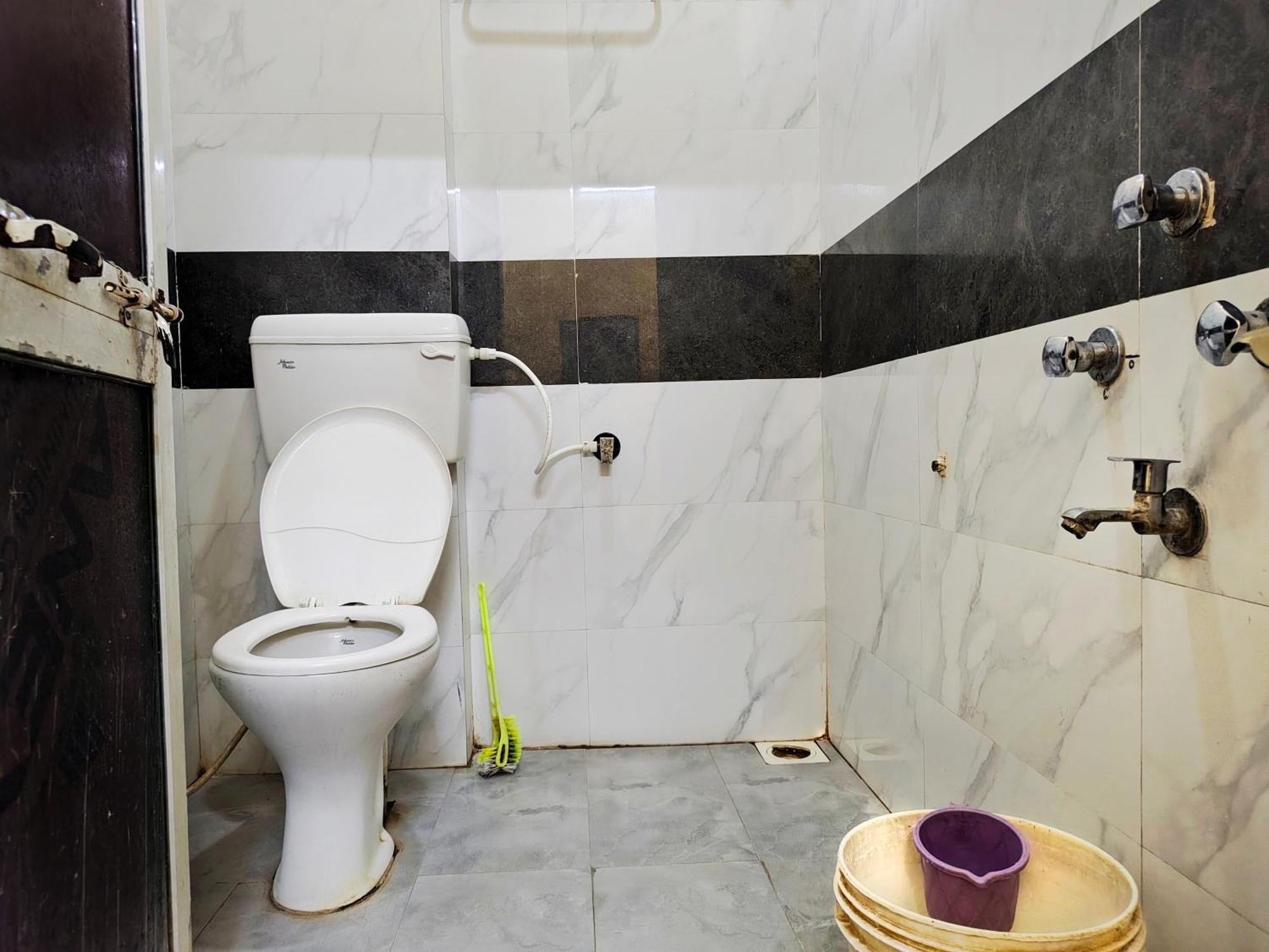 Anand Yatri Grah - Home Stay, Ujjain Ngoại thất bức ảnh
